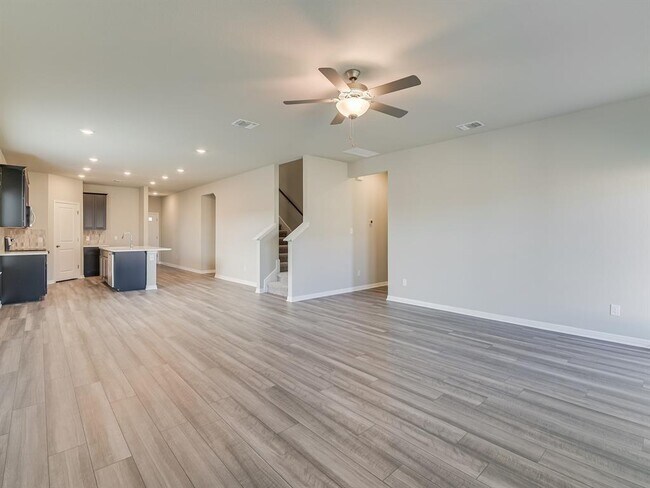 Building Photo - 109 Capella Wy