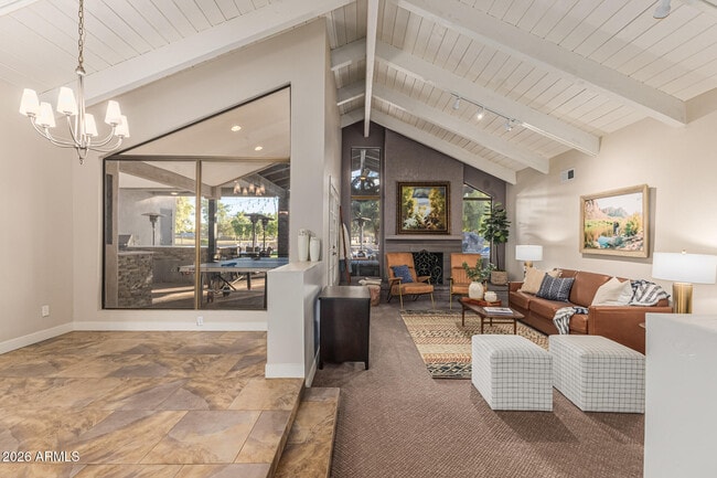 Building Photo - 5821 E Cactus Rd