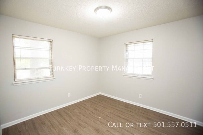 Building Photo - 1112 Ray Rd