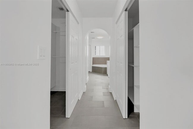 Building Photo - 13505 SW 122nd Ave