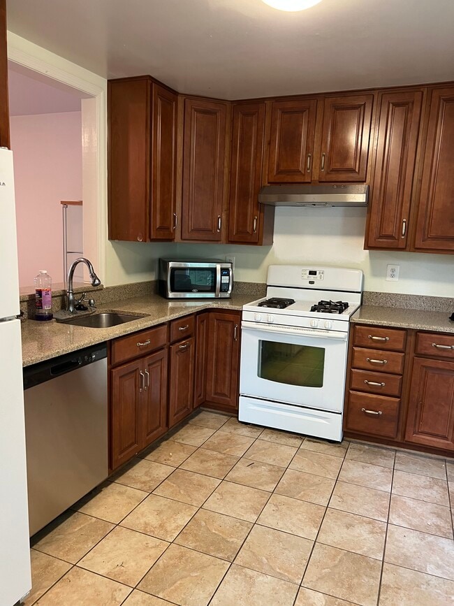 Building Photo - 10444 Malone Ct