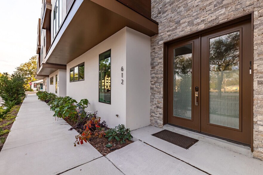 Building Photo - 620 Petit Wy