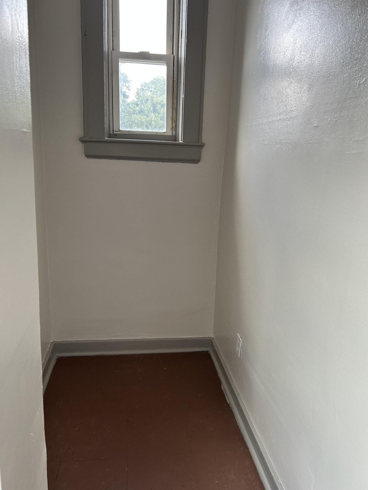 Alcove - 141 Franklin Ave