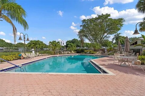 Building Photo - 8912 Thumbwood Cir