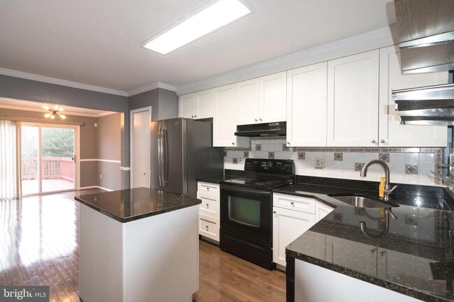 Building Photo - 3525 Upper Mill Ct