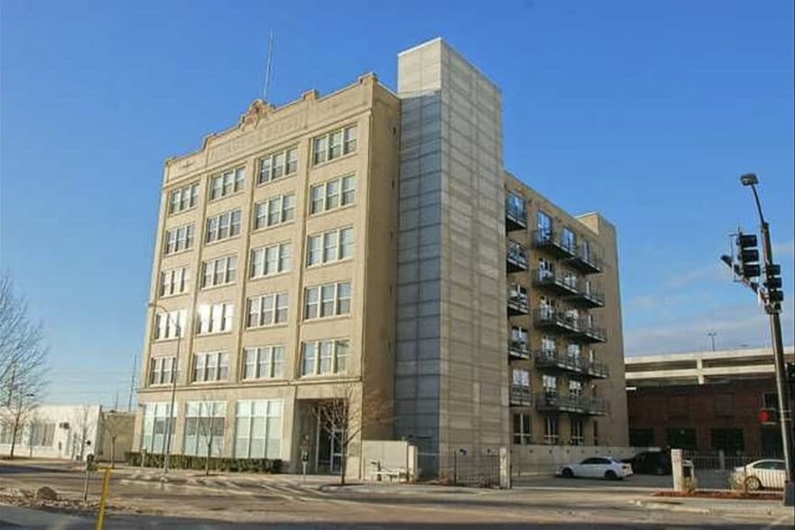 Building Photo - 112 11th St