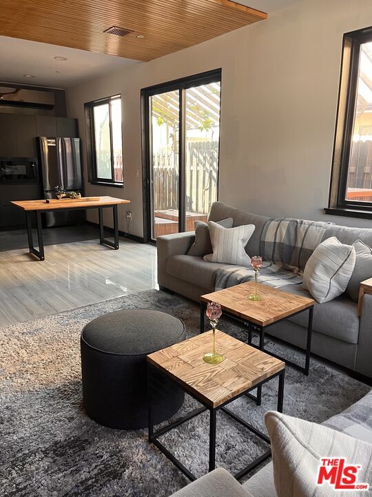 Building Photo - 3541 5th St