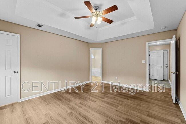 Building Photo - 934 Sedgefield Cir