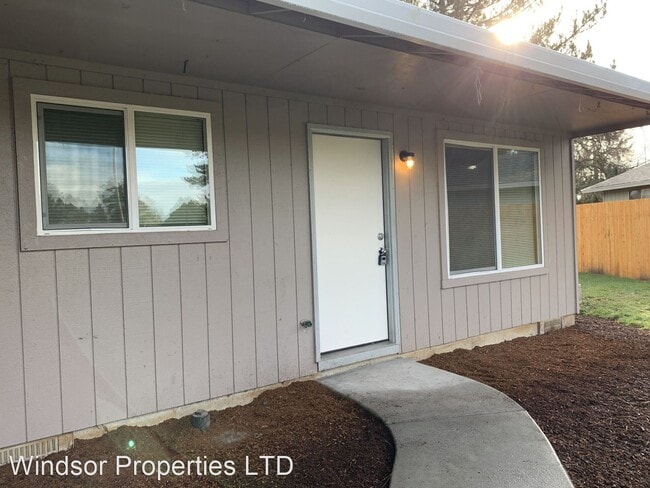 Building Photo - 3 br, 2 bath House - 1708 NE 24th Ave.