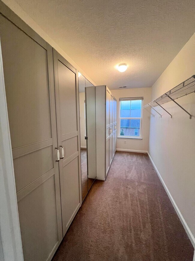 Building Photo - 7847 Aideen Ct