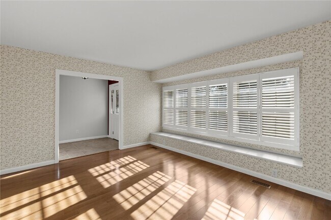 Building Photo - 4685 Colima Ct