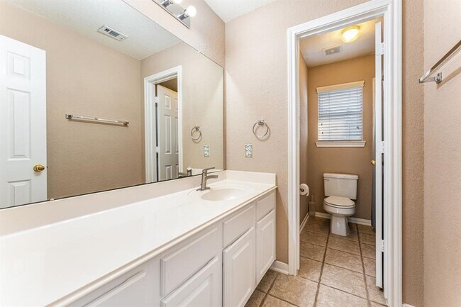 Building Photo - 182 N Wimberly Way
