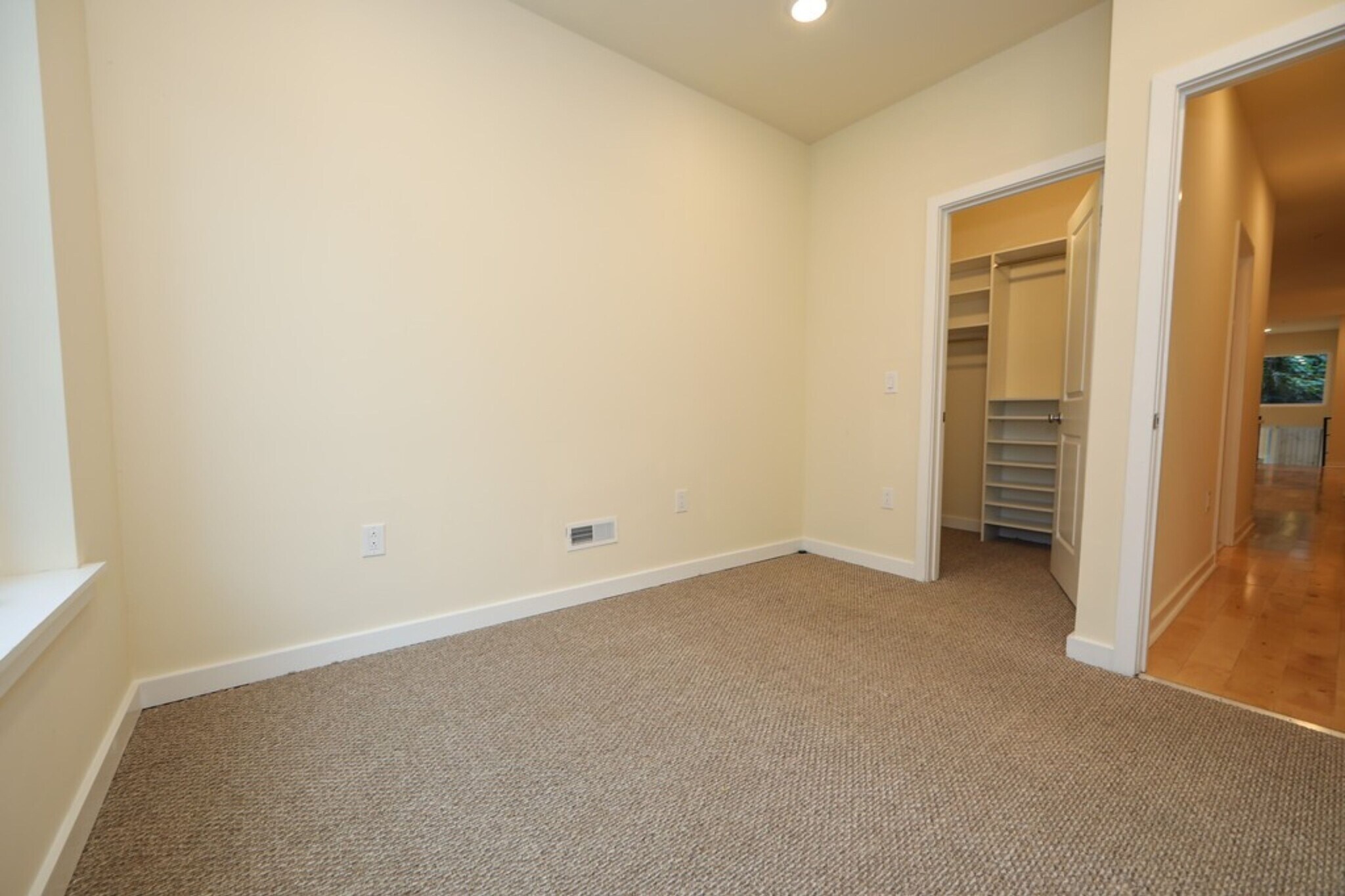 Building Photo - 1802 N Bouvier St