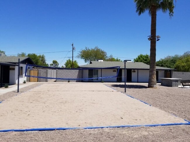 Building Photo - 1154 E Tempe Dr