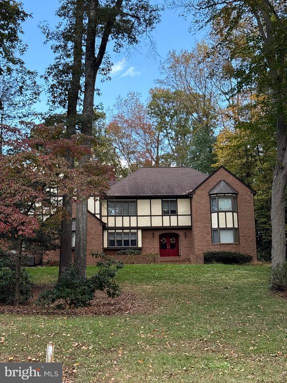 Building Photo - 2005 Huntwood Dr