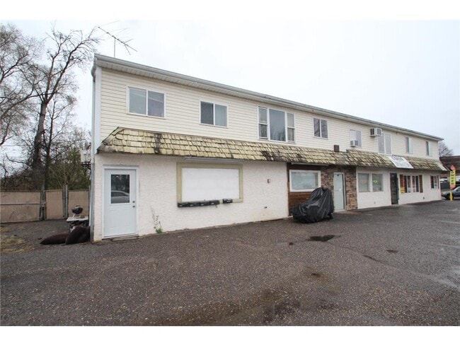 Building Photo - 401 W Main St