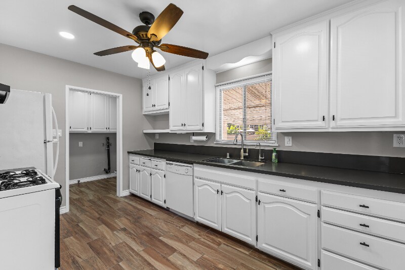 Building Photo - 6542 Turnergrove Dr