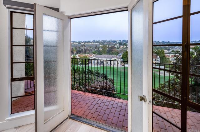 Building Photo - 2630 Pirineos Way