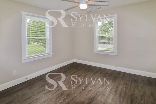 Building Photo - Your dream home is waiting for you. Hurry and Lease today!