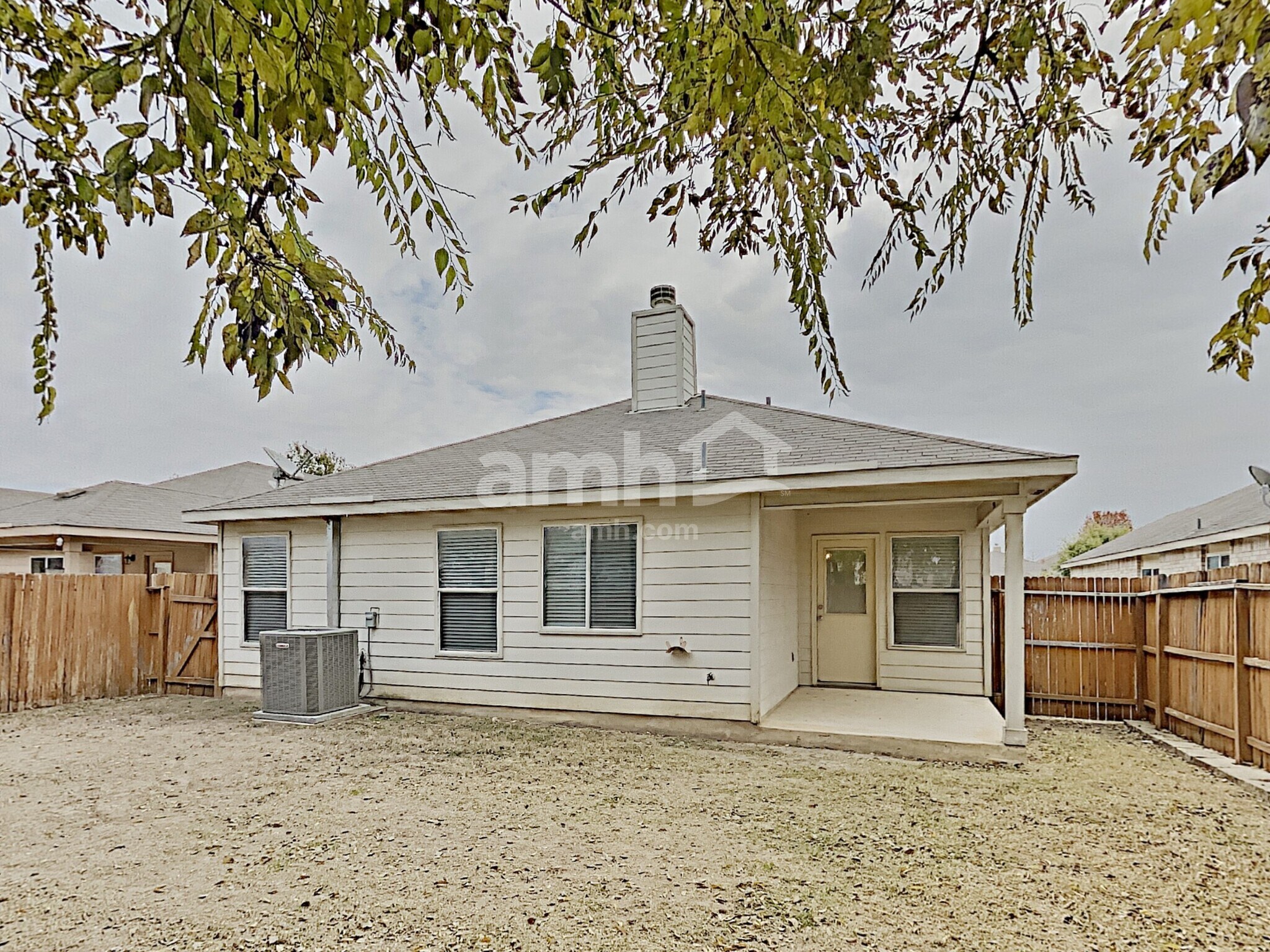 Building Photo - 8007 Abbotts Pointe