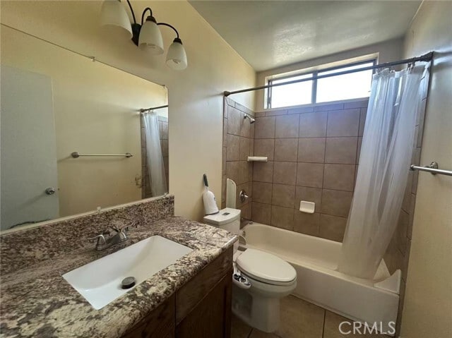 Building Photo - 9070 Huntington Dr