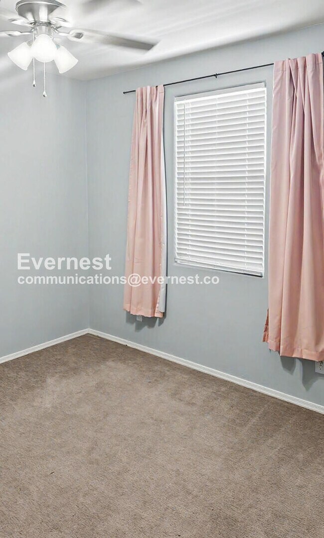 Building Photo - 10667 W Filbert St