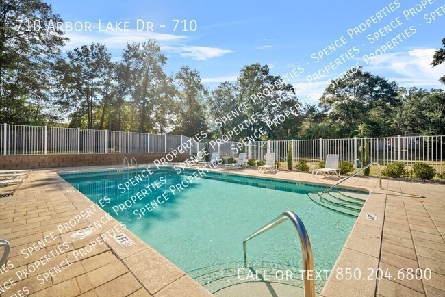 Building Photo - 710 Arbor Lake Dr