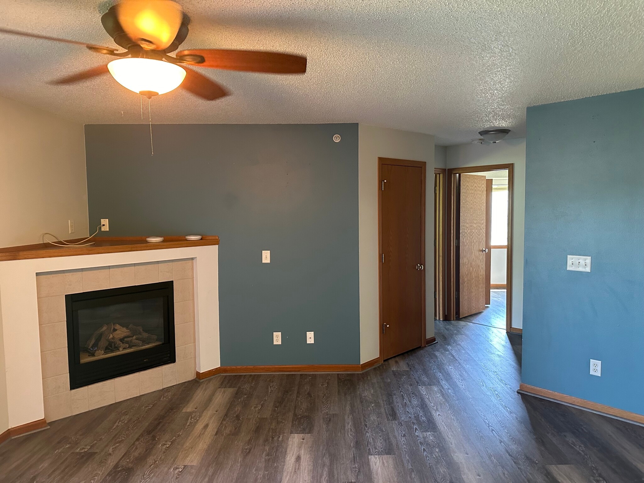 Building Photo - 40 Zeller Ct