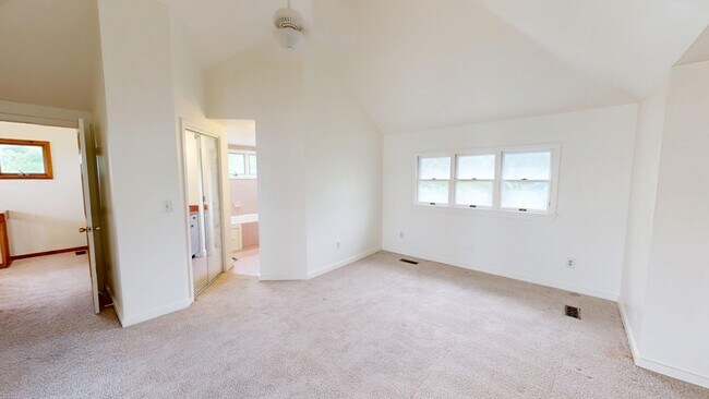 Building Photo - 146 Baycliff Trail