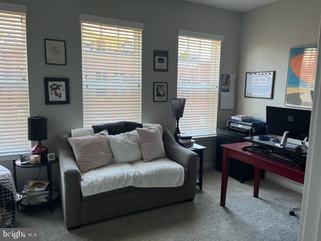 Building Photo - 404 Ironsides Square SE