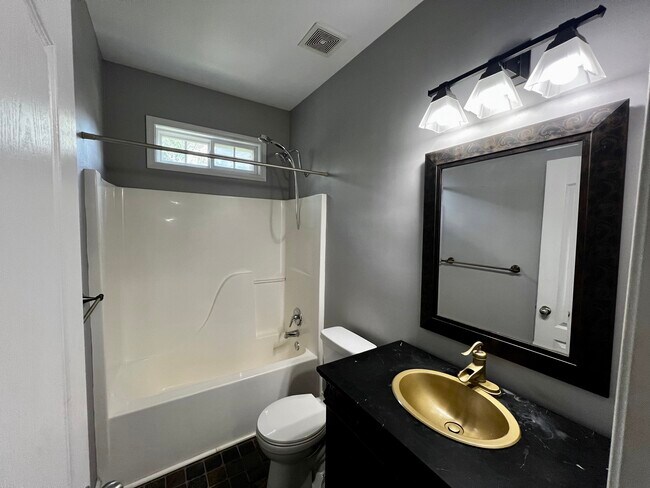 Building Photo - 451 Moriah Ln