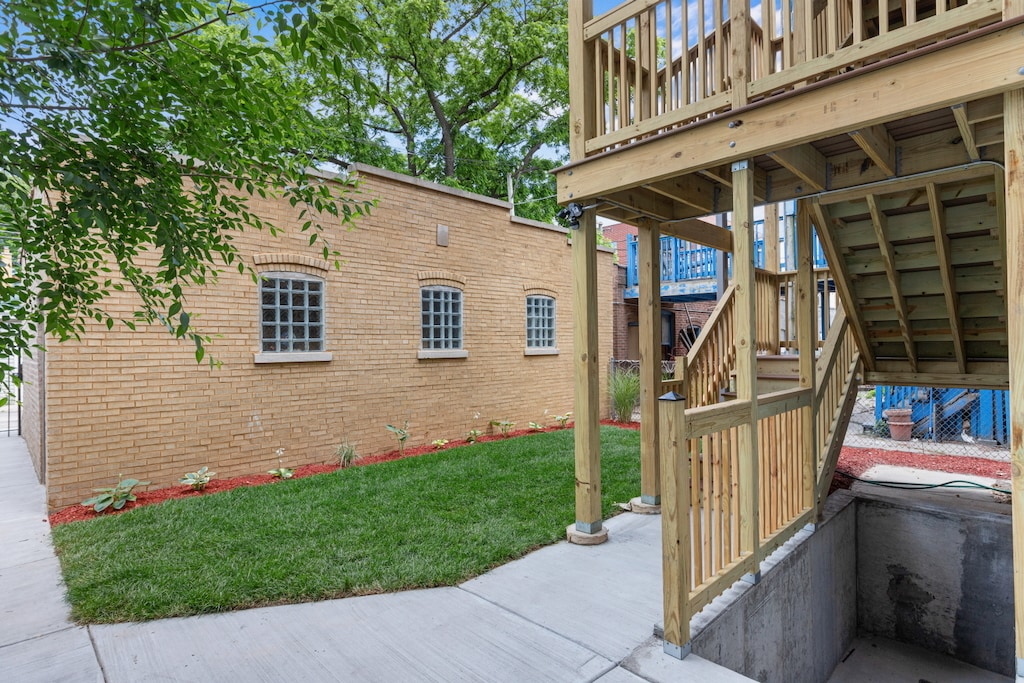 Building Photo - 6423 N Washtenaw Ave