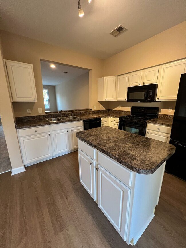 Building Photo - 8646 Willow Leaf Ln