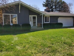 Building Photo - 18625 Lola Dr