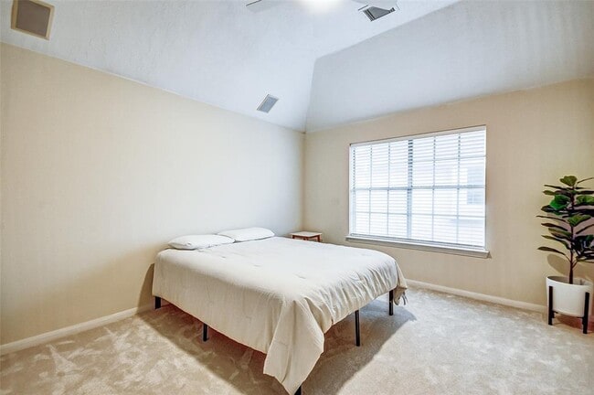 Building Photo - 10727 Brookshire Ln