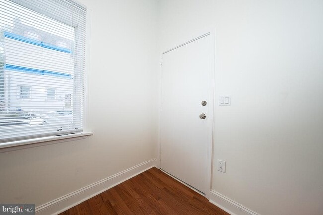 Building Photo - 168 Kalos St