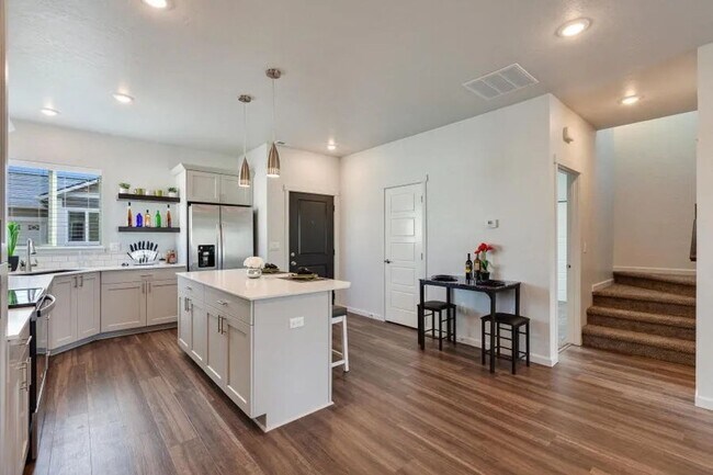 Building Photo - 1362 Mordyl Loop