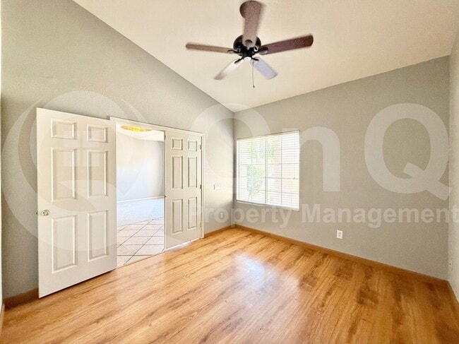 Building Photo - 1487 E Aspen Ave