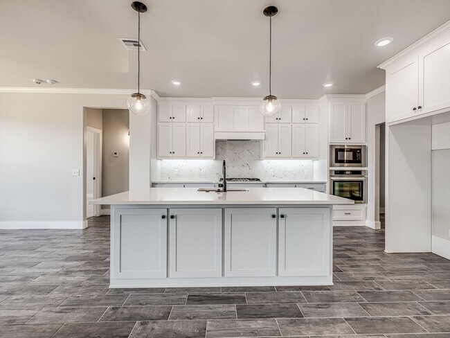 Building Photo - Stunning Brand New Build + Deerk Creek Sch...