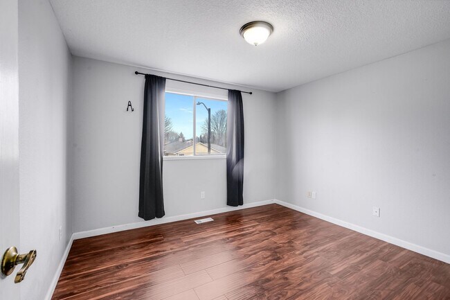 Building Photo - Beautiful 4 bed, 3 bath rental home in North Central Gresham!