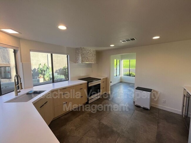 Building Photo - 72335 Canyon Ln