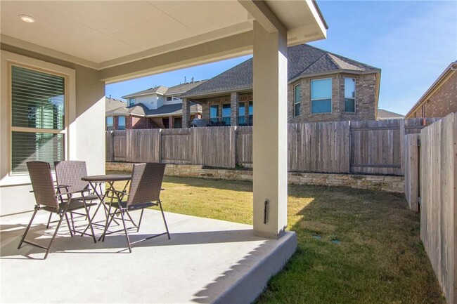 Building Photo - 2920 Coral Valley Dr