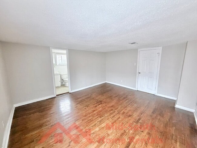 Building Photo - 1707 Glenview Ave