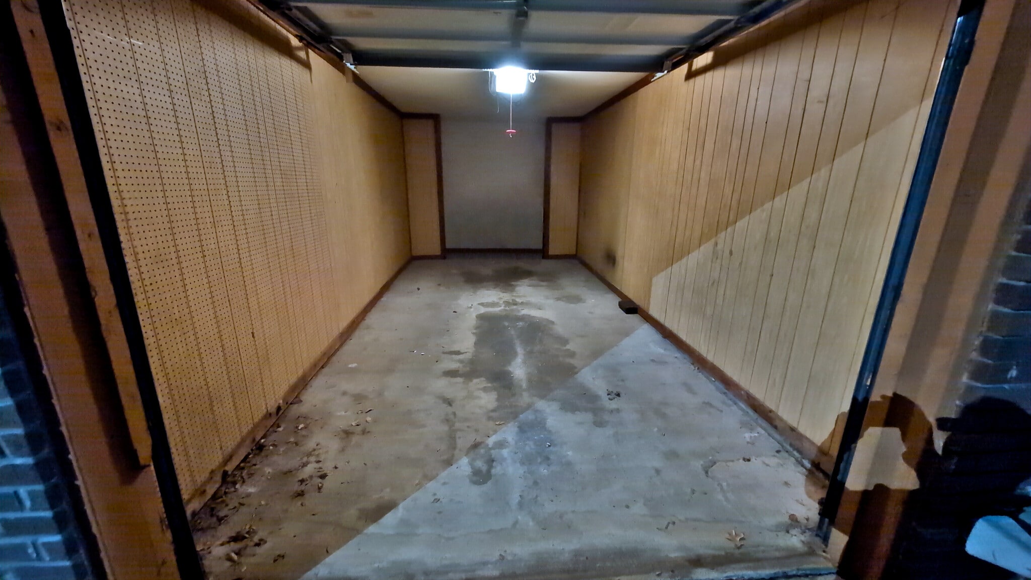 Building Photo - 1305 W Villa Maria Rd