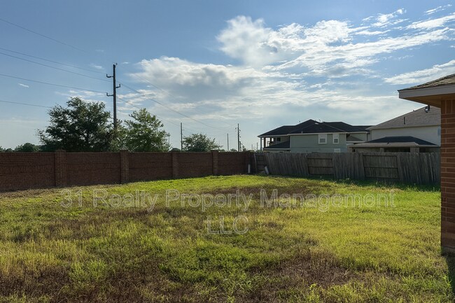 Building Photo - 18802 Providence Valley Trail