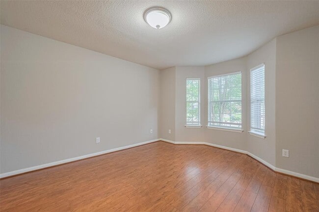 Building Photo - 17323 Thicket Hollow Ln