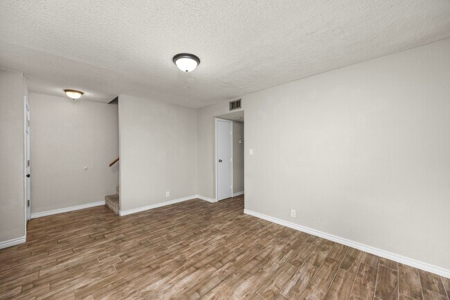 Building Photo - 11002 Hammerly Blvd