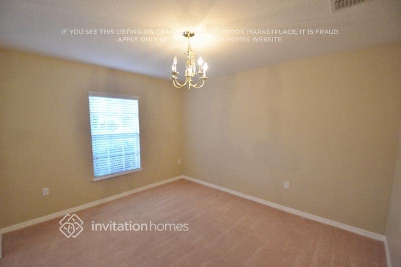 Building Photo - 16536 Corner Lake Dr