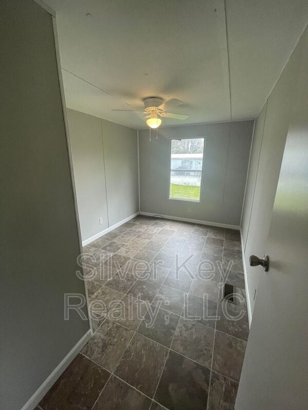 Building Photo - 270 Co Rd 213