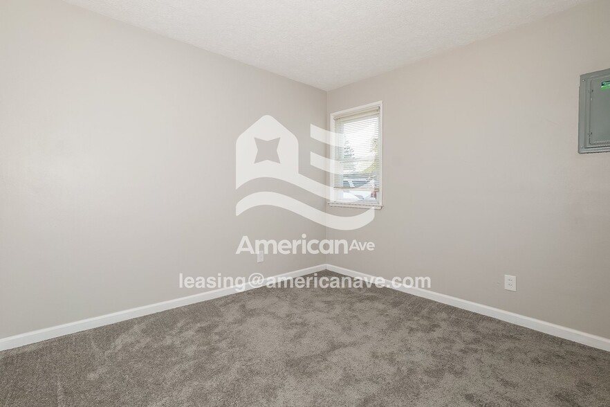 Building Photo - 1583 Breiding Rd